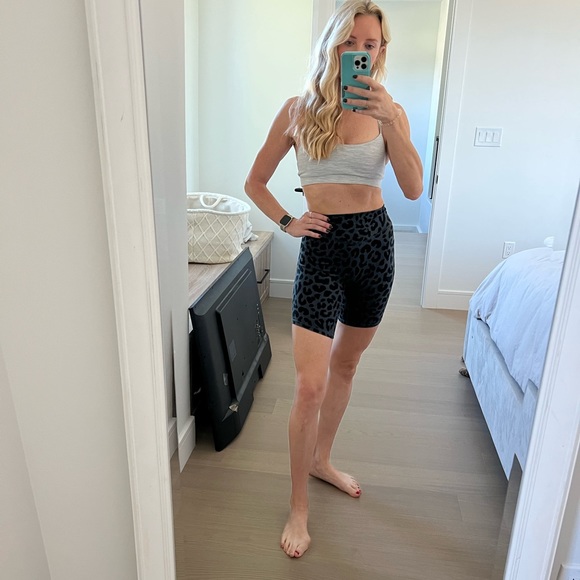 Vitality Leopard Biker Shorts - Picture 3 of 6